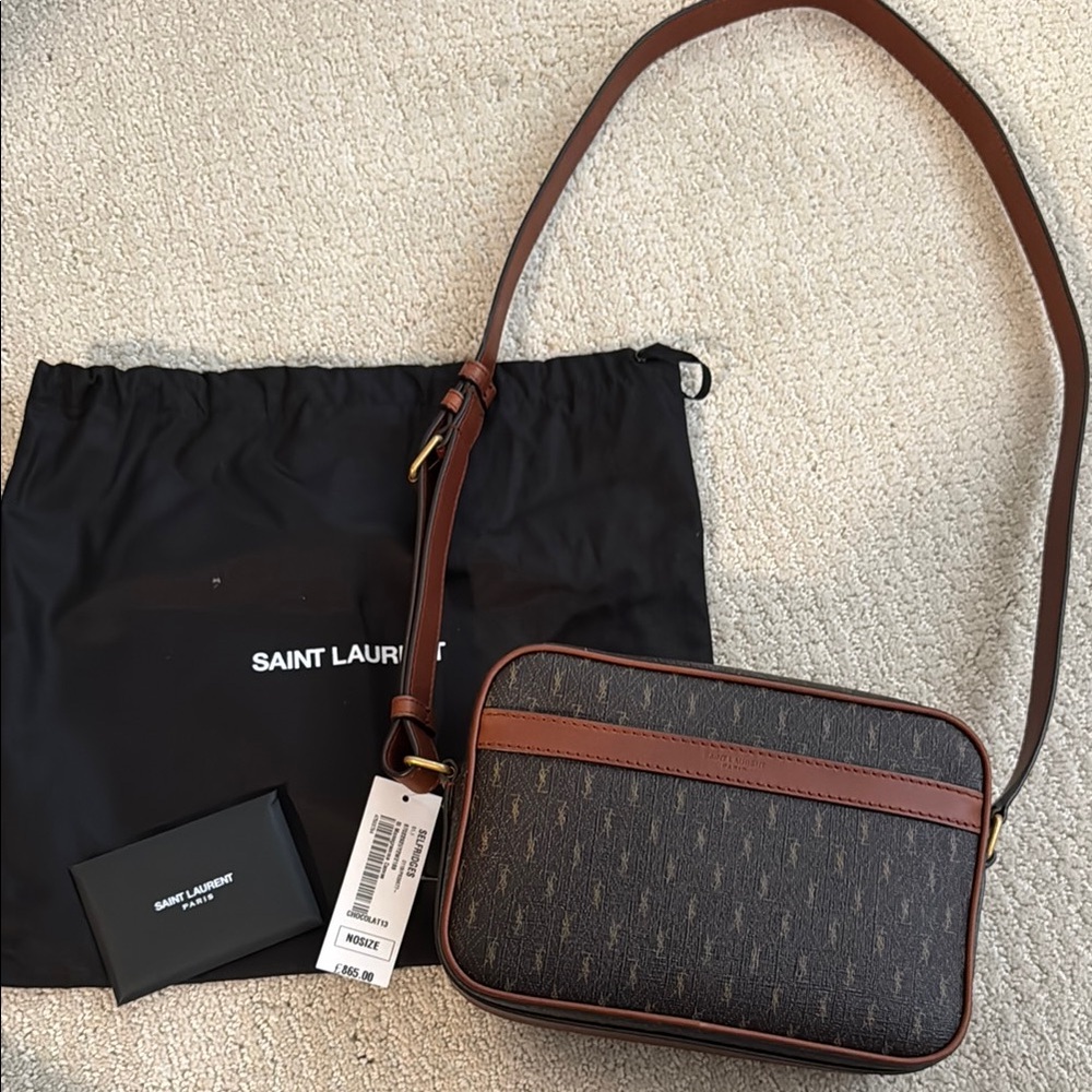 Saint Laurent LE MONOGRAMME CAMERA BAG